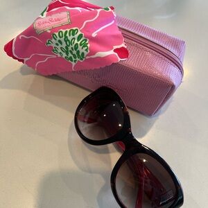 Lilly Pulitzer Pink Sunglasses Case with Sunglasses